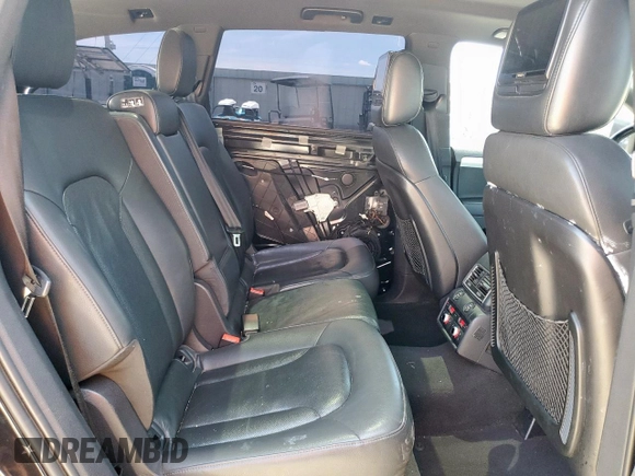 2015 Audi Q7 S line Prestige z VIN WA1DGAFE7FD019856, wystawiony jako Copart lot #58971725 z przebiegiem 189 437 mil mil oraz Szkoda całkowita • Salvage title. Historia ofert i sprzedaży dostępna na DreamBid. Obrazek 11.