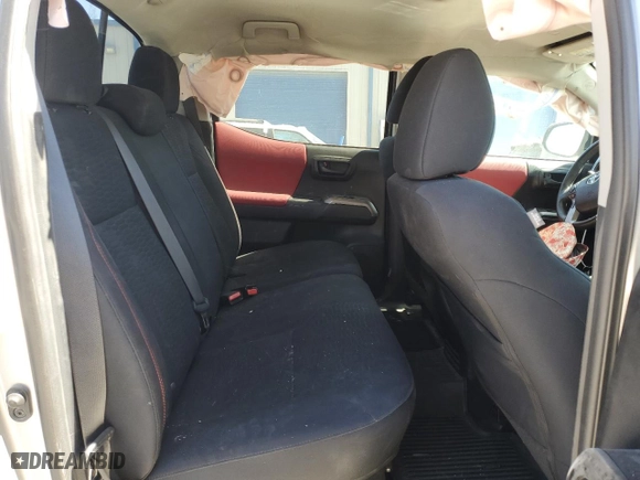 2019 Toyota Tacoma 4WD SR with VIN 5TFCZ5AN4KX199736, listed as a Copart auction lot 48779145 with 52,939 mi miles and Salvage Title. Bid and sale history available at carsss.com. Image 10.