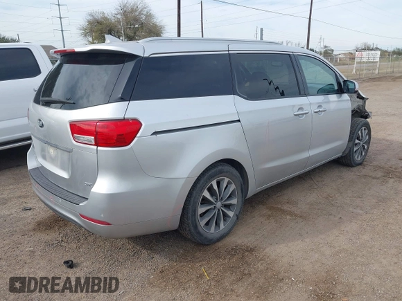 2017 Kia Sedona EX with VIN KNDMC5C17H6312805, listed as a IAAI auction lot 41363238 with 68,722 mi miles. Bid and sale history available at carsss.com. Image 4.