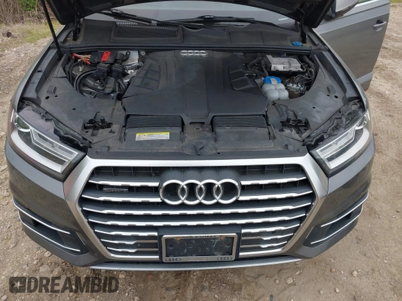 2017 Audi Q7 Premium Plus with VIN WA1LAAF72HD003422, listed as a IAAI auction lot 42086085 with 128,594 mi miles. Bid and sale history available at carsss.com. Image 10.