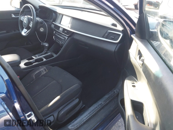 2019 Kia Optima LX with VIN 5XXGT4L35KG357596, listed as a IAAI auction lot 41785667 with 105,333 mi miles. Bid and sale history available at carsss.com. Image 5.