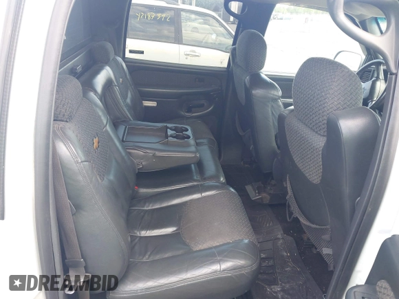 2002 Chevrolet Avalanche with VIN 3GNEC13T92G265370, listed as a IAAI auction lot 42197376 with Not Provided miles and . Bid and sale history available at DreamBid. Image 8.