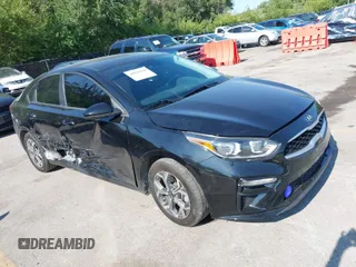 2020 Kia Forte LXS with VIN 3KPF24AD4LE212439, listed as a IAAI auction lot 40044600 with 90,843 mi miles. Bid and sale history available at carsss.com. Image 1.