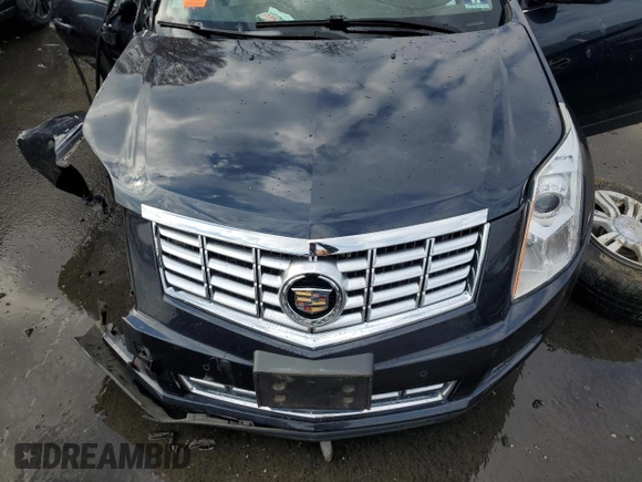 2015 Cadillac SRX Luxury Collection with VIN 3GYFNEE35FS569868, listed as a Copart auction lot 82191764 with Not Provided miles and Salvage Title. Bid and sale history available at DreamBid. Image 13.