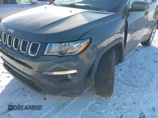 2018 Jeep Compass Latitude with VIN 3C4NJDBB6JT366543, listed as a IAAI auction lot 41553049 with 123,251 mi miles. Bid and sale history available at carsss.com. Image 6.