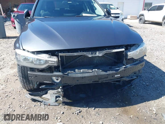 2014 BMW 3 Series 320i xDrive with VIN WBA3C3C54EP661409, listed as a IAAI auction lot 42182593 with 159,104 mi miles and . Bid and sale history available at DreamBid. Image 6.