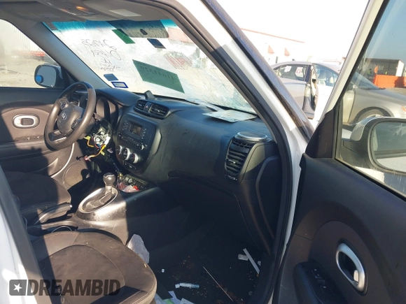 2016 Kia Soul with VIN KNDJN2A21G7840324, listed as a IAAI auction lot 41641329 with 113,801 mi miles. Bid and sale history available at carsss.com. Image 5.
