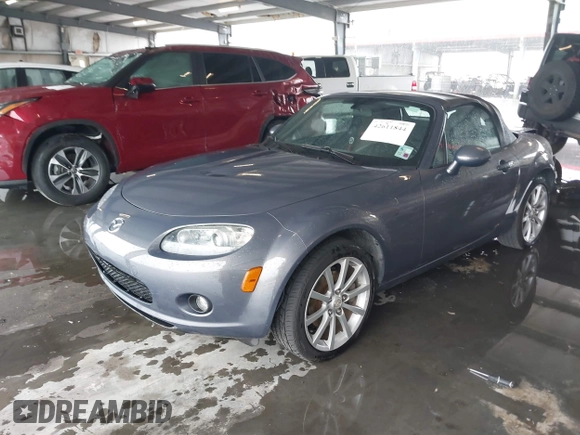 2006 Mazda MX-5 Miata Sport с VIN JM1NC25F560110444, выставлен на аукционе IAAI как лот 42611844 с пробегом 58 309 миль миль и . История ставок и продаж доступна на DreamBid. Изображение 17.