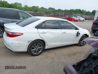 2017 Toyota Camry XLE z VIN 4T1BF1FK2HU712337, wystawiony jako IAAI lot #42389428 z przebiegiem 186 915 mil mil oraz . Historia ofert i sprzedaży dostępna na DreamBid. Obrazek 13.