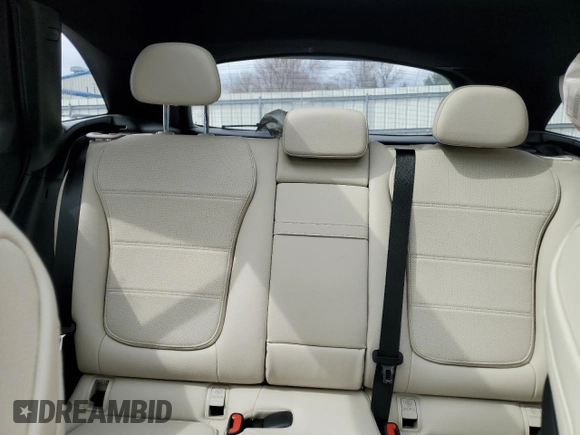 2024 Mercedes-Benz GLC 300 z VIN W1NKM4HBXRF129263, wystawiony jako Copart lot #51747035 z przebiegiem 15 898 mil mil oraz Szkoda całkowita • Salvage title. Historia ofert i sprzedaży dostępna na DreamBid. Obrazek 10.