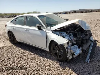 2025 Honda Civic Si with VIN 2HGFE1E52SH475185, listed as a Copart auction lot 46912485 with 117 mi miles and Salvage Title. Bid and sale history available at DreamBid. Image 4.