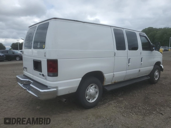 2013 Ford Econoline Cargo Commercial z VIN 1FTNE2EW7DDA53888, wystawiony jako Copart lot #58462125 z przebiegiem 137 664 mil mil oraz Szkoda całkowita • Salvage title. Historia ofert i sprzedaży dostępna na DreamBid. Obrazek 3.