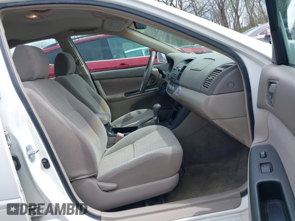 2006 Toyota Camry STD with VIN 4T1BE32K26U746232, listed as a IAAI auction lot 41946093 with 131,185 mi miles. Bid and sale history available at carsss.com. Image 5.