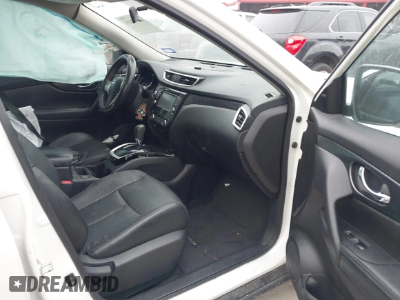 2015 Nissan Rogue SL with VIN 5N1AT2MT6FC761145, listed as a IAAI auction lot 41447918 with 97,021 mi miles. Bid and sale history available at carsss.com. Image 5.