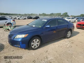 2008 Toyota Camry LE z VIN 4T4BE46K18R031533, wystawiony jako Copart lot #59305115 z przebiegiem 207 438 mil mil oraz Czysty tytuł • Clean title. Historia ofert i sprzedaży dostępna na DreamBid. Obrazek 1.