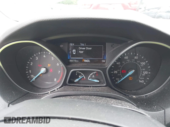 2017 Ford Focus SE z VIN 1FADP3F25HL253466, wystawiony jako IAAI lot #42303404 z przebiegiem 89 779 mil mil oraz . Historia ofert i sprzedaży dostępna na DreamBid. Obrazek 7.