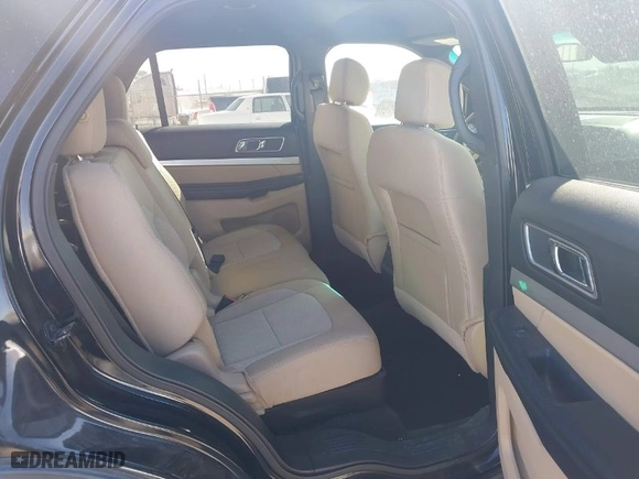 2016 Ford Explorer XLT with VIN 1FM5K7D85GGB72093, listed as a IAAI auction lot 41669756 with 61,603 mi miles. Bid and sale history available at carsss.com. Image 8.