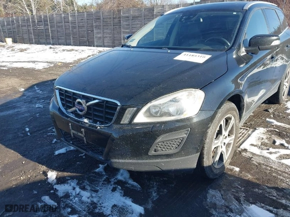 2012 Volvo XC60 3.0L with VIN YV4902DZ5C2241960, listed as a IAAI auction lot 41184310 with 165,353 mi miles. Bid and sale history available at carsss.com. Image 6.