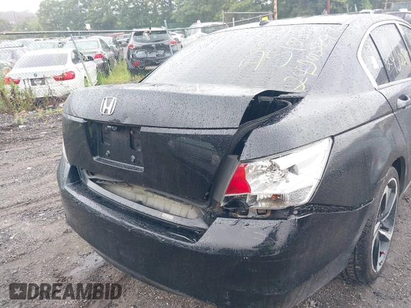 2009 Honda Accord EX-L z VIN 1HGCP26859A106762, wystawiony jako IAAI lot #40072551 z przebiegiem Nie podano mil oraz . Historia ofert i sprzedaży dostępna na DreamBid. Obrazek 6.