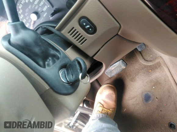 2003 Ford Explorer с VIN 1FMZU65K43UA92733, выставлен на аукционе IAAI как лот 42093512 с пробегом 201 805 миль миль и . История ставок и продаж доступна на DreamBid. Изображение 11.