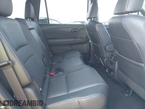 2023 Honda Passport Elite z VIN 5FNYF8H01PB005725, wystawiony jako IAAI lot #41457435 z przebiegiem 39 562 mil mil oraz . Historia ofert i sprzedaży dostępna na DreamBid. Obrazek 8.
