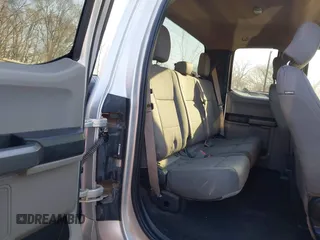 2016 Ford F-150 XLT with VIN 1FTFX1EF5GKF51418, listed as a IAAI auction lot 41737982 with 1 mi miles. Bid and sale history available at carsss.com. Image 8.