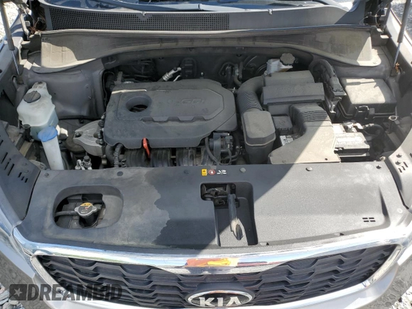 2019 Kia Sorento LX with VIN 5XYPG4A31KG473607, listed as a Copart auction lot 52552085 with 101,965 mi miles and Salvage Title. Bid and sale history available at carsss.com. Image 12.