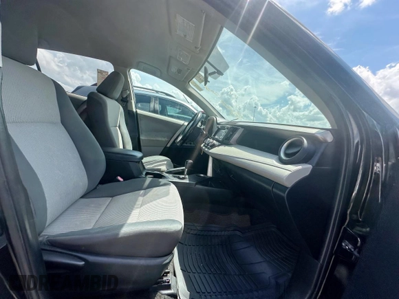 2013 Toyota RAV4 LE with VIN 2T3ZFREV2DW010111, listed as a Copart auction lot 65097295 with 263,515 mi miles and Clean title. Bid and sale history available at DreamBid. Image 5.