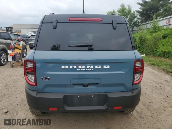 2022 Ford Bronco Sport Outer Banks z VIN 3FMCR9C61NRD00690, wystawiony jako Copart lot #61822235 z przebiegiem 10 635 mil mil oraz Czysty tytuł • Clean title. Historia ofert i sprzedaży dostępna na DreamBid. Obrazek 6.