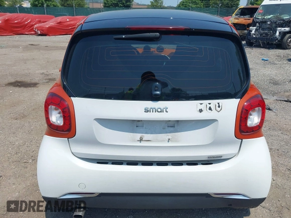 2016 Smart fortwo Passion with VIN WMEFJ5DA7GK079058, listed as a IAAI auction lot 42415044 with 42,279 mi miles and . Bid and sale history available at DreamBid. Image 16.
