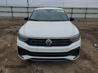 2024 Volkswagen Tiguan SE R-Line Black z VIN 3VV8B7AX3RM115902, wystawiony jako Copart lot #49396315 z przebiegiem 19 135 mil mil oraz Szkoda całkowita • Salvage title. Historia ofert i sprzedaży dostępna na DreamBid. Obrazek 5.