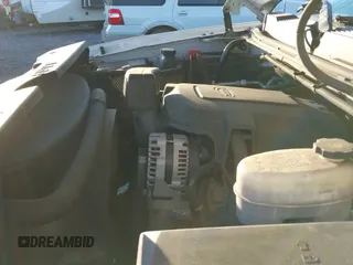 2012 Chevrolet Silverado 2500HD LT z VIN 1GC2KXCG7CZ320288, wystawiony jako IAAI lot #43357148 z przebiegiem 196 448 mil mil oraz . Historia ofert i sprzedaży dostępna na DreamBid. Obrazek 19.