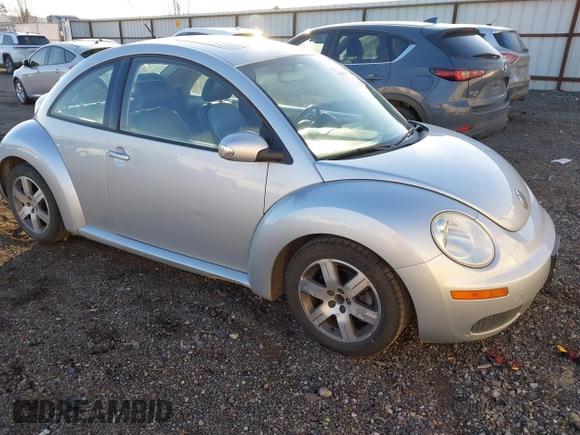 2006 Volkswagen Beetle с VIN 3VWRW31C76M420759, выставлен на аукционе IAAI как лот 41406398 с пробегом 120 287 миль миль и . История ставок и продаж доступна на DreamBid. Изображение 1.