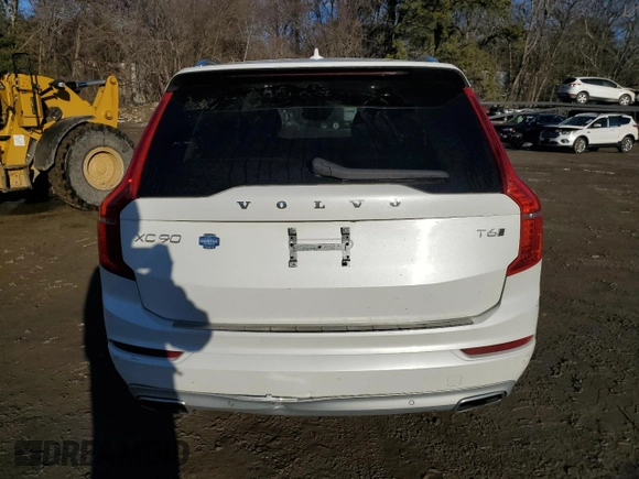 2021 Volvo XC90 Momentum with VIN YV4A221K3M1675588, listed as a Copart auction lot 47232725 with 39,787 mi miles and Clean Title. Bid and sale history available at carsss.com. Image 6.