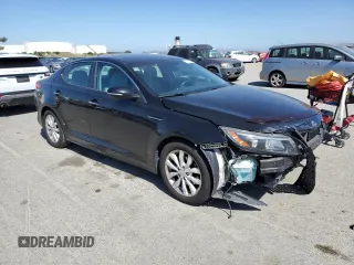 2015 Kia Optima LX z VIN 5XXGM4A78FG354023, wystawiony jako Copart lot #56218145 z przebiegiem 103 054 mil mil oraz Szkoda całkowita • Salvage title. Historia ofert i sprzedaży dostępna na DreamBid. Obrazek 4.