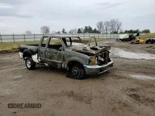 2005 Ford F-250 XL z VIN 1FTSX21P45EA19835, wystawiony jako Copart lot #50071325 z przebiegiem Nie podano mil oraz Czysty tytuł • Clean title. Historia ofert i sprzedaży dostępna na DreamBid. Obrazek 10.