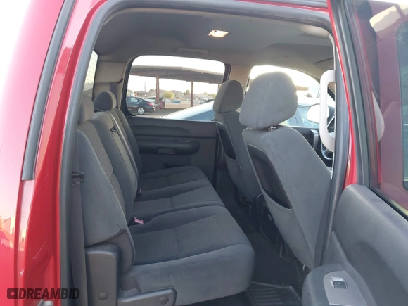 2007 Chevrolet Silverado 1500 LTZ with VIN 2GCEK13M471556251, listed as a IAAI auction lot 41851725 with 197,587 mi miles. Bid and sale history available at carsss.com. Image 8.