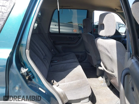 1998 Honda CR-V LX with VIN JHLRD2846WC015210, listed as a IAAI auction lot 42101347 with 238,214 mi miles. Bid and sale history available at carsss.com. Image 8.