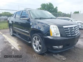 2008 Cadillac Escalade EXT z VIN 3GYFK62888G233782, wystawiony jako IAAI lot #41981049 z przebiegiem 276 513 mil mil oraz . Historia ofert i sprzedaży dostępna na DreamBid. Obrazek 1.