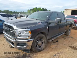 2024 Ram 2500 Tradesman с VIN 3C6UR5CL9RG245468, выставлен на аукционе IAAI как лот 42067780 с пробегом 8 311 миль миль и . История ставок и продаж доступна на DreamBid. Изображение 20.