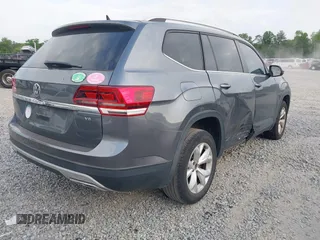 2018 Volkswagen Atlas SE с VIN 1V2DR2CA6JC535940, выставлен на аукционе IAAI как лот 42160564 с пробегом 101 140 миль миль и . История ставок и продаж доступна на DreamBid. Изображение 4.