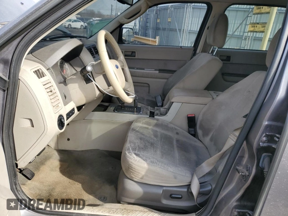 2012 Ford Escape XLT z VIN 1FMCU0D76CKB57447, wystawiony jako Copart lot #43465545 z przebiegiem 190 189 mil mil oraz Czysty tytuł • Clean title. Historia ofert i sprzedaży dostępna na DreamBid. Obrazek 7.