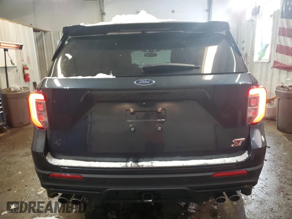 2024 Ford Explorer ST with VIN 1FM5K8GC1RGA38643, listed as a Copart auction lot 42594855 with 9,093 mi miles and Salvage Title. Bid and sale history available at carsss.com. Image 6.