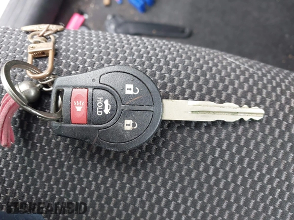2019 Nissan Versa SV z VIN 3N1CN7AP1KL851669, wystawiony jako IAAI lot #40846171 z przebiegiem 144 652 mil mil oraz . Historia ofert i sprzedaży dostępna na DreamBid. Obrazek 11.