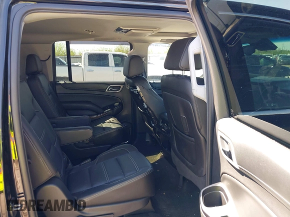 2016 GMC Yukon XL Denali with VIN 1GKS2HKJ2GR111246, listed as a IAAI auction lot 41834364 with 73,418 mi miles. Bid and sale history available at carsss.com. Image 8.