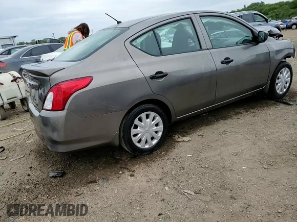 2017 Nissan Versa SV z VIN 3N1CN7AP9HL819481, wystawiony jako Copart lot #56938455 z przebiegiem 35 351 mil mil oraz Nie do naprawy • Non repairable. Historia ofert i sprzedaży dostępna na DreamBid. Obrazek 13.