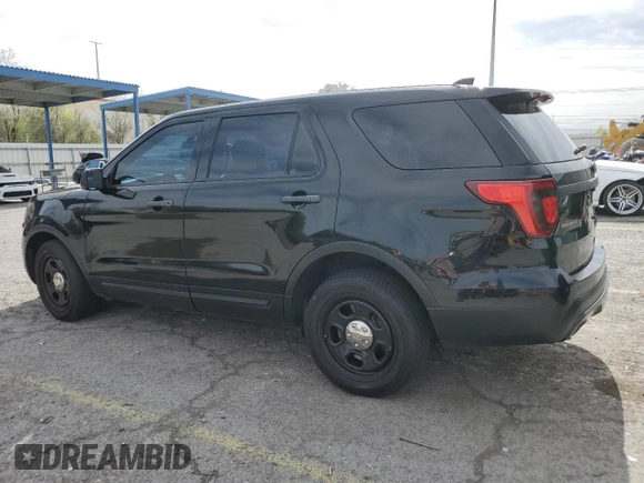 2016 Ford Police Interceptor Utility z VIN 1FM5K8AT9GGB73827, wystawiony jako Copart lot #56400145 z przebiegiem 154 496 mil mil oraz Szkoda całkowita • Salvage title. Historia ofert i sprzedaży dostępna na DreamBid. Obrazek 2.