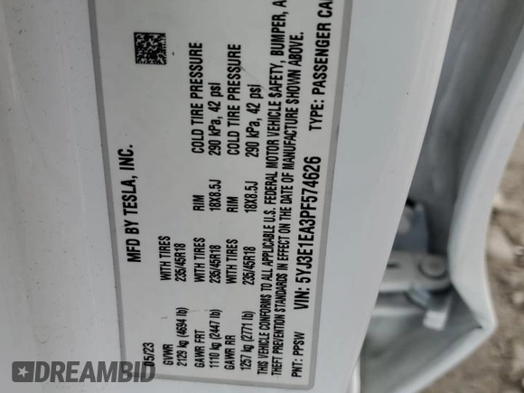 2023 Tesla Model 3 z VIN 5YJ3E1EA3PF574626, wystawiony jako Copart lot #61131145 z przebiegiem 17 390 mil mil oraz Szkoda całkowita • Salvage title. Historia ofert i sprzedaży dostępna na DreamBid. Obrazek 12.