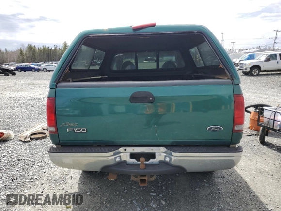 2000 Ford F-150 XL with VIN 1FTRX18L5YNB03646, listed as a Copart auction lot 51896585 with 224,065 mi miles and Clean Title. Bid and sale history available at carsss.com. Image 6.