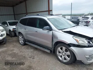 2016 Chevrolet Traverse LT с VIN 1GNKRGKD0GJ308160, выставлен на аукционе IAAI как лот 42140729 с пробегом Не указан миль и . История ставок и продаж доступна на DreamBid. Изображение 20.